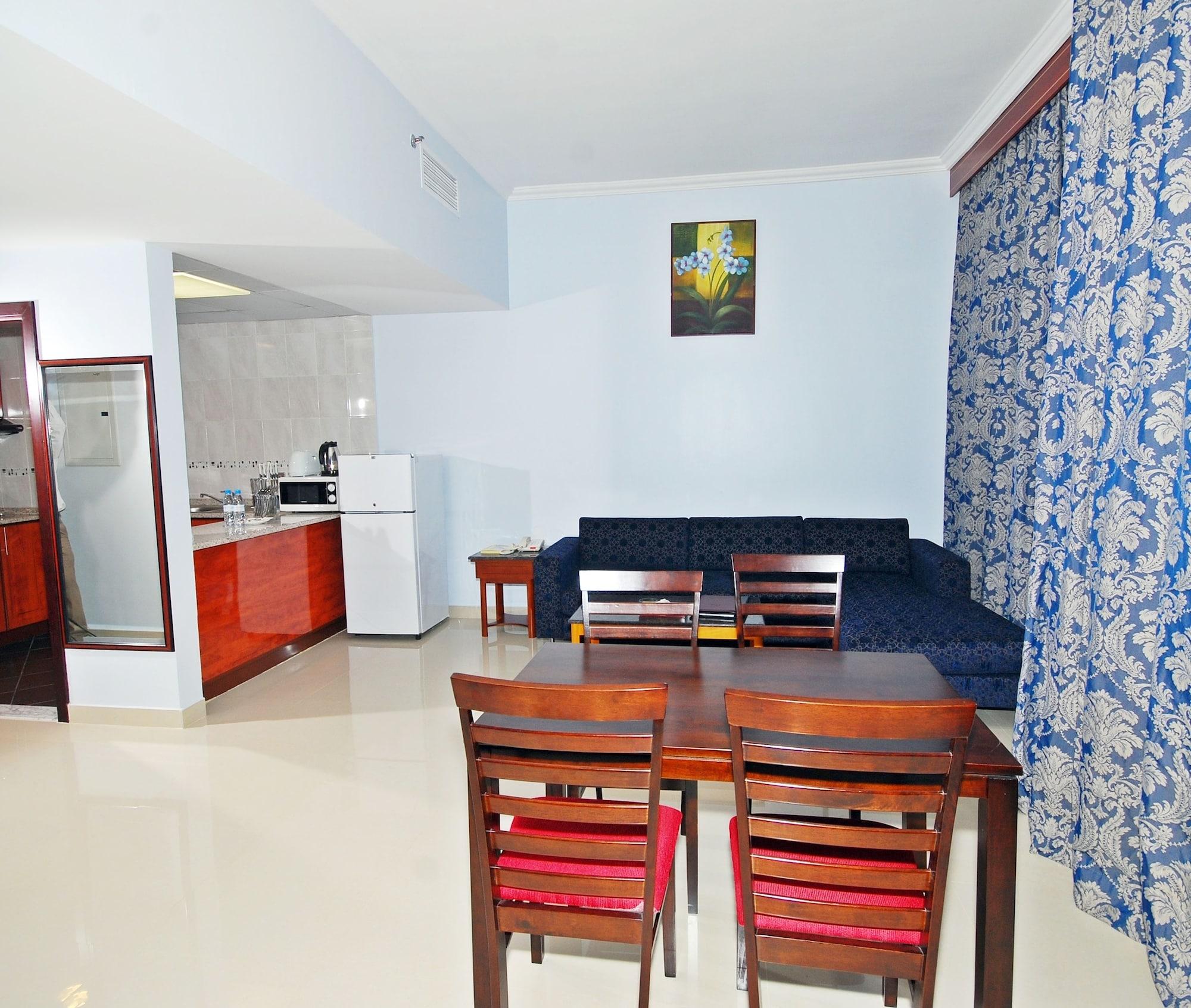 אבו דאבי Ramee Rose Hotel Apartments מראה חיצוני תמונה