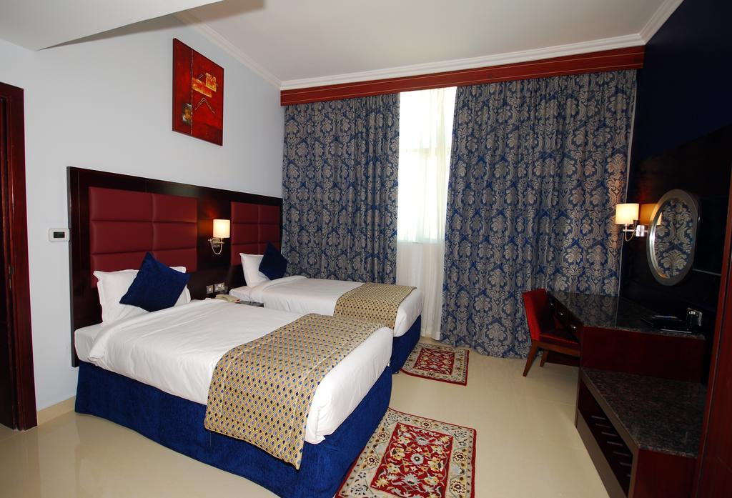 אבו דאבי Ramee Rose Hotel Apartments מראה חיצוני תמונה