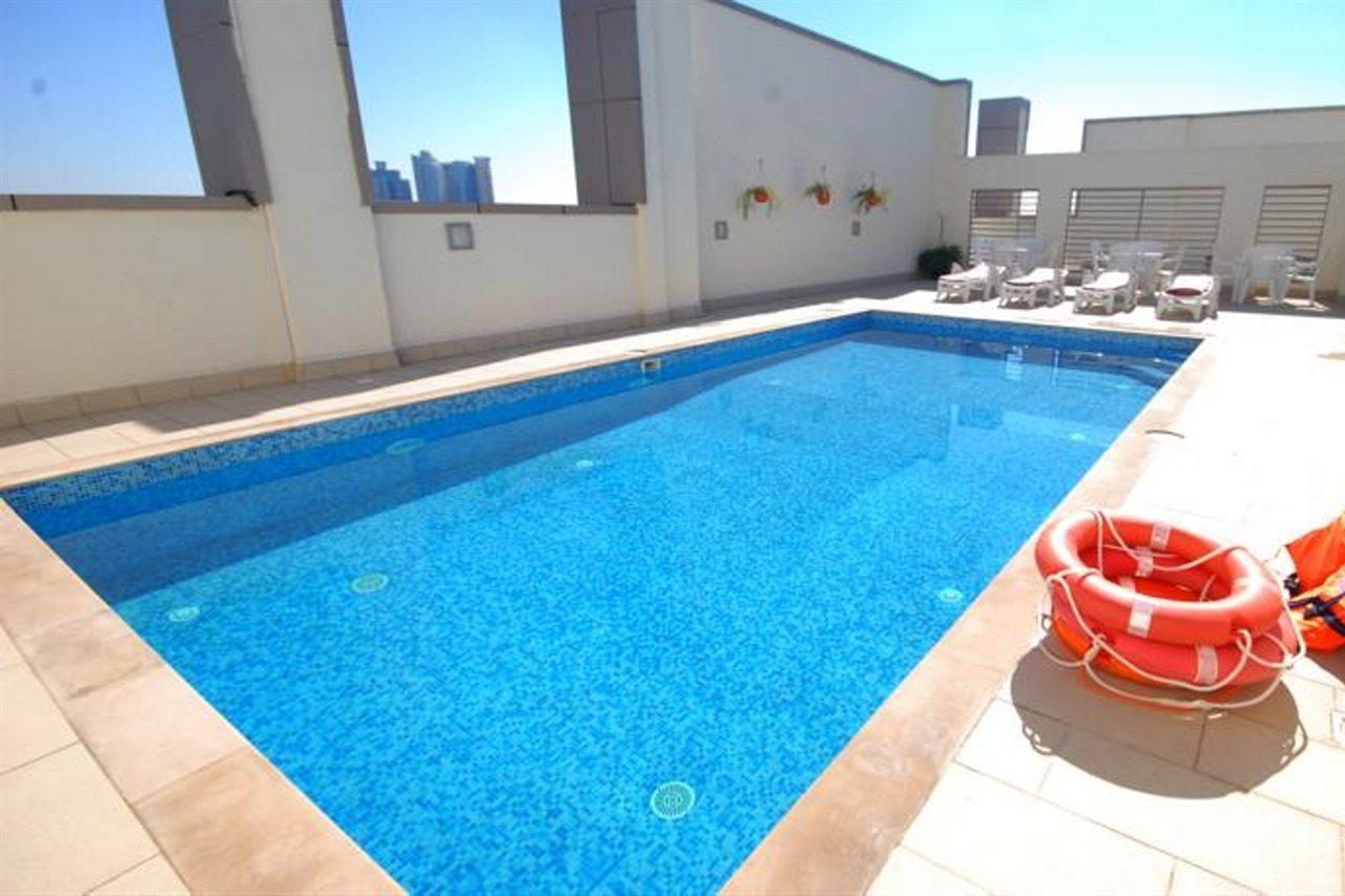 אבו דאבי Ramee Rose Hotel Apartments מראה חיצוני תמונה