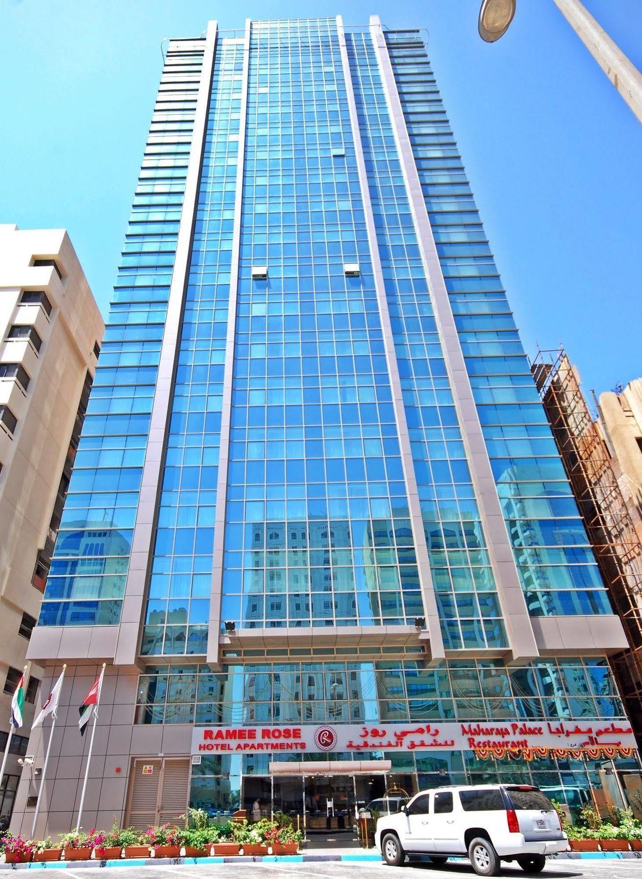 אבו דאבי Ramee Rose Hotel Apartments מראה חיצוני תמונה